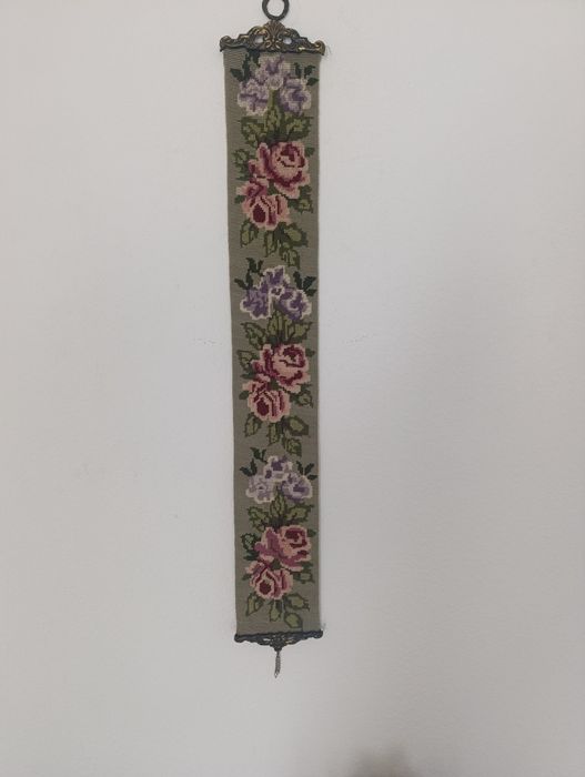 Старый гобелен.  .