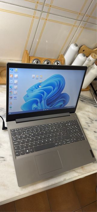 Lenovo IP3 barely used64751977073283122