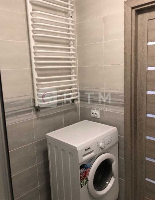 Продаж 1 кімнатної квартири по вул. Бенцая 7
