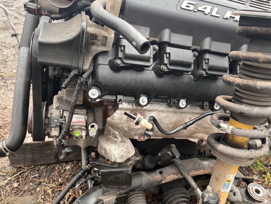 Jeep grand cherokee wk2 srt silnik kompletny 6.4 hemi