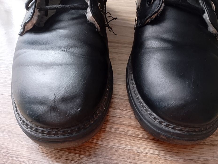Buty na jesień dla dziewczynki r. 34