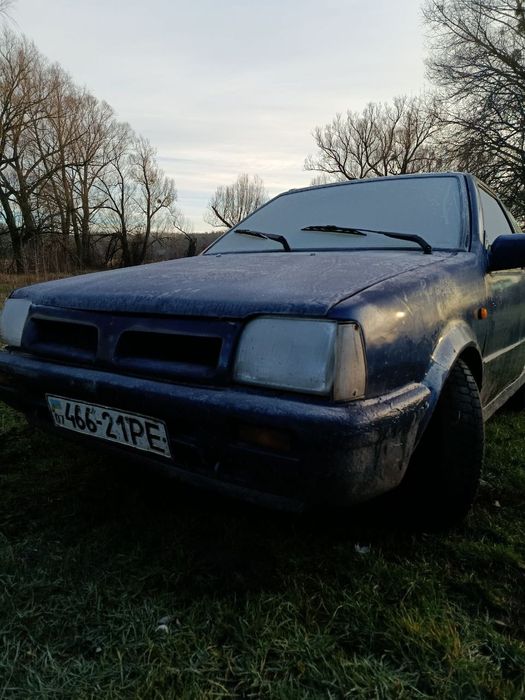 Продам автомобіль нісан мікра к10