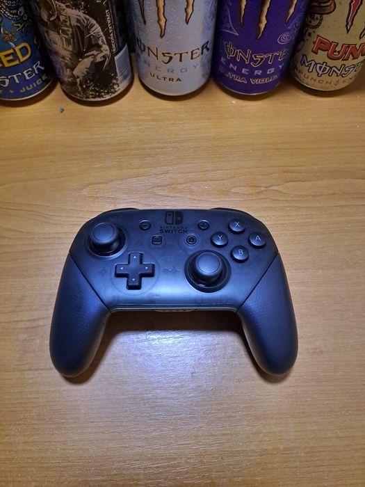 Nintendo Switch Pro Controller