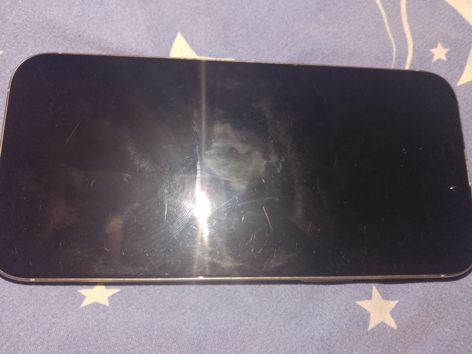 Продам телефон Айфон 16про макс