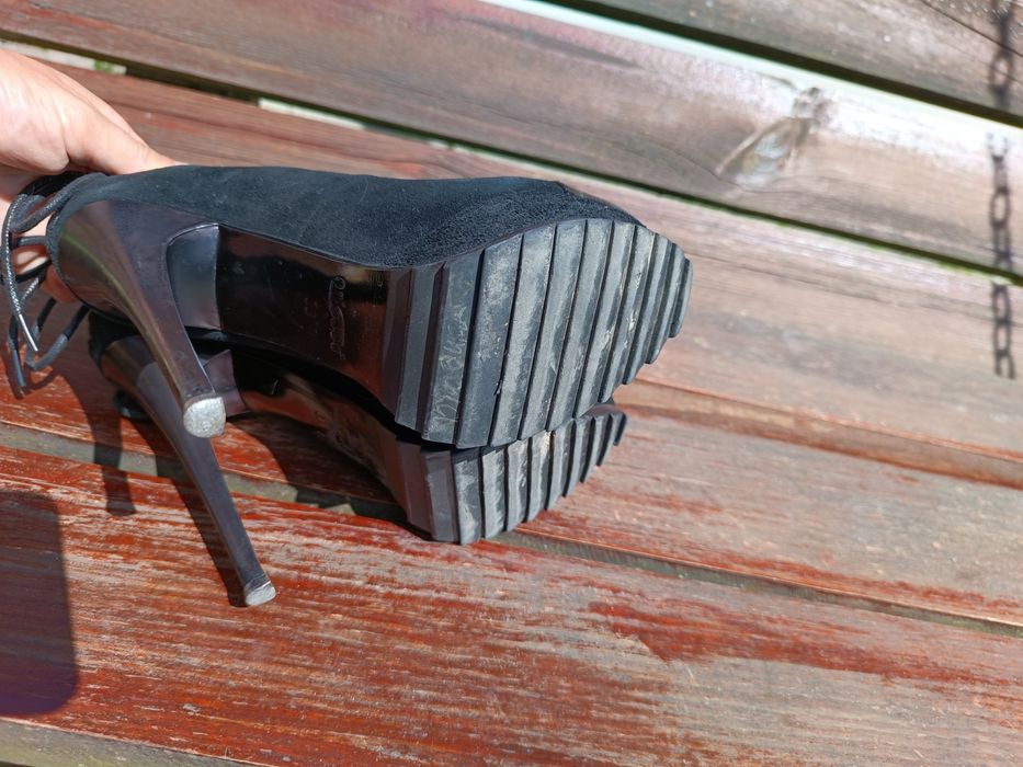 Туфлі на шпильці, 33розмір