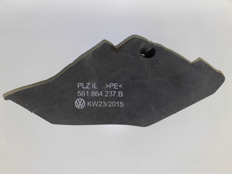 Шумка лівого переднього крила VW Passat NMS USA/B8 561864237B VAG
