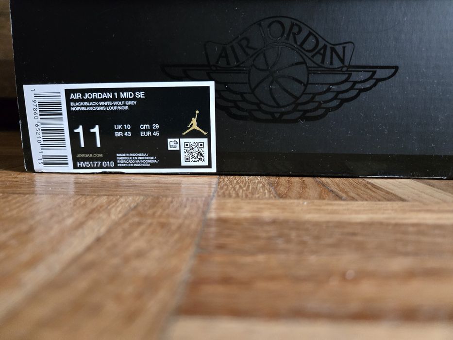 Air Jordan 1 Mid SE