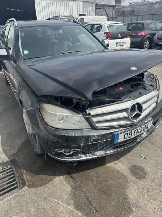 Mercedes-Benz C220 cdi avantgard w204 (sinistrada)