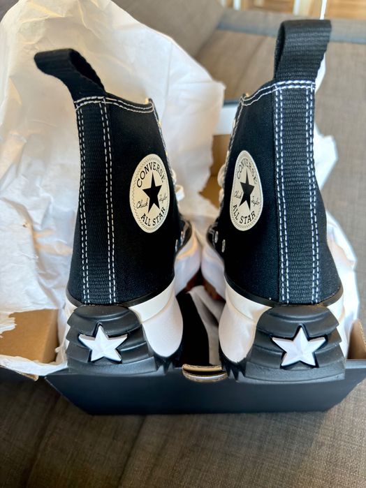 Converse Preto nova com etiqueta