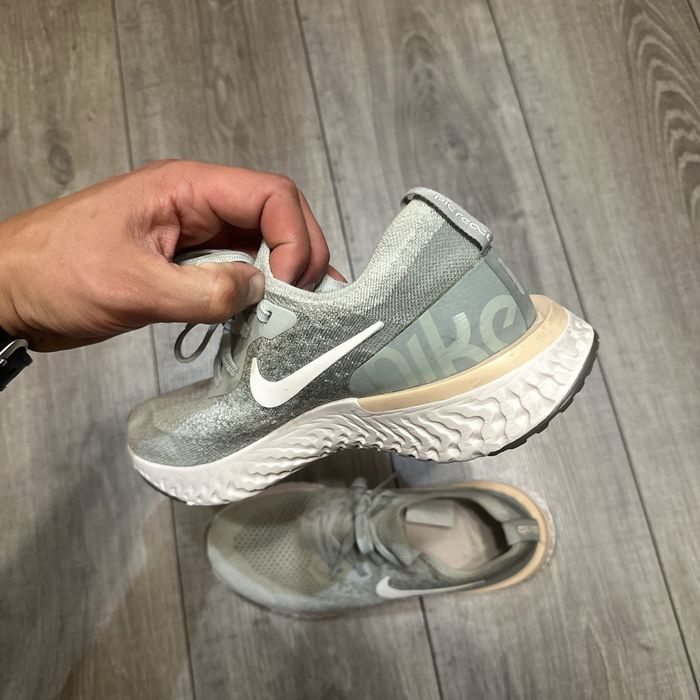 nike react жіночі кросівки оригінал