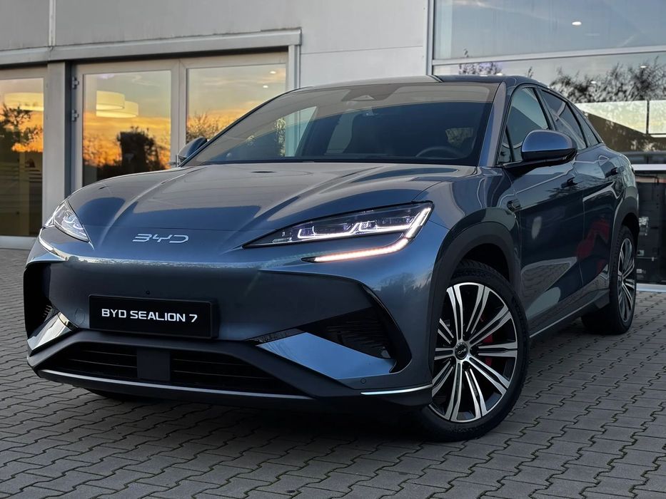 BYD Sealion 7 SEALION 7 EXCELLENCE AWD // Atlantis Grey // 4,5s do 100kmh // 2025