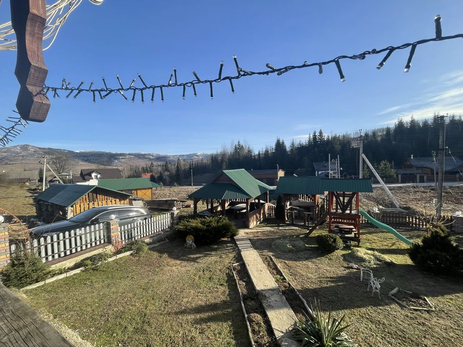 Оренда котеджу  “Carpathian dew” на 8-10 осіб у Карпатах!