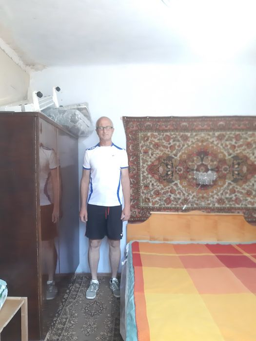 Сдам комнату для семьи или женщине, идёт реконструкция без удобств