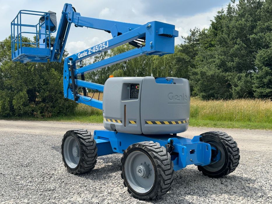 Genie Z45/25 4x4 silnik Deutz 16 metrów  podnośnik zwyżka podest 4x4 platforma 16 m