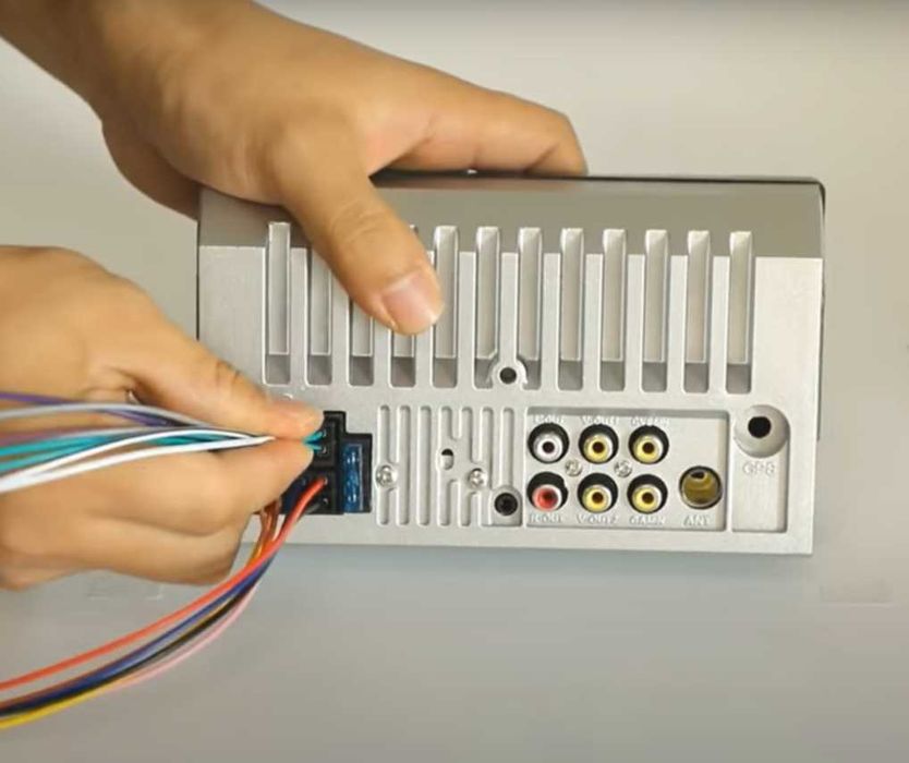 Автомагнітола pioneer мр5 7010в,сенсор,з дистанційним пультом