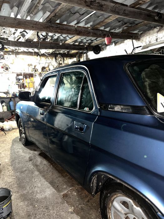 Продам машину ГАЗ 31105