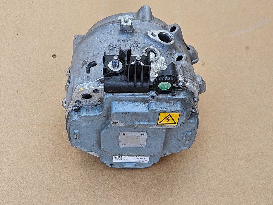 Audi Alternator Rozrusznik 4n0903028R