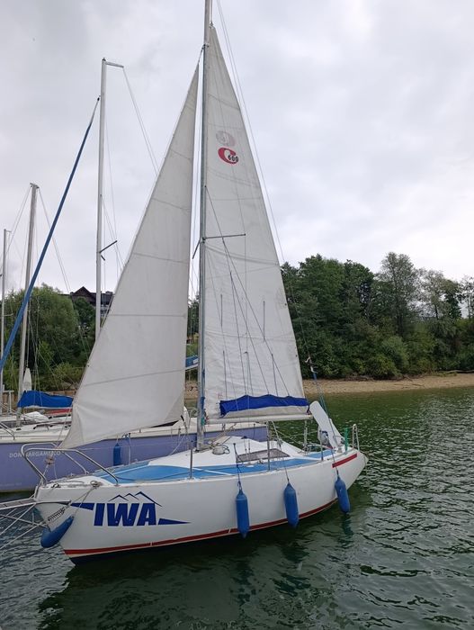 Sportina 595 jacht żaglowy yacht żaglówka łódka Czorsztyn