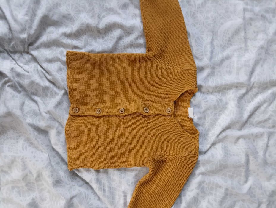 Sweterek musztardowy H&M