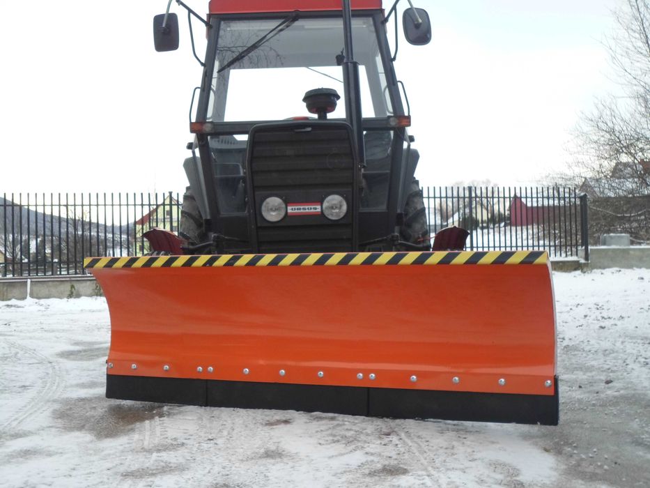 Pług śnieżny do śniegu Ursus c 330 c 360 MF 4x4 TUR TUZ AUTO Zetor FV