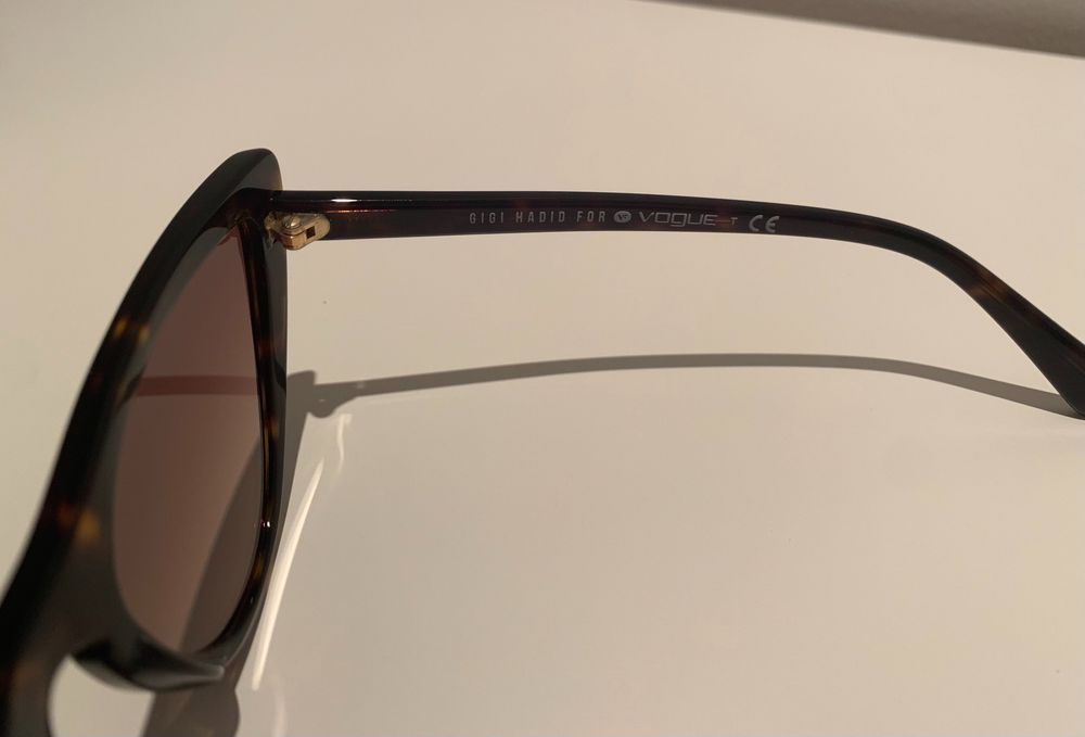 Óculos de Sol Vogue (novos)