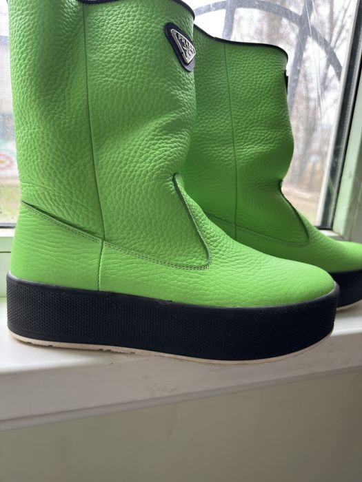 Натуральні жіночі чоботи