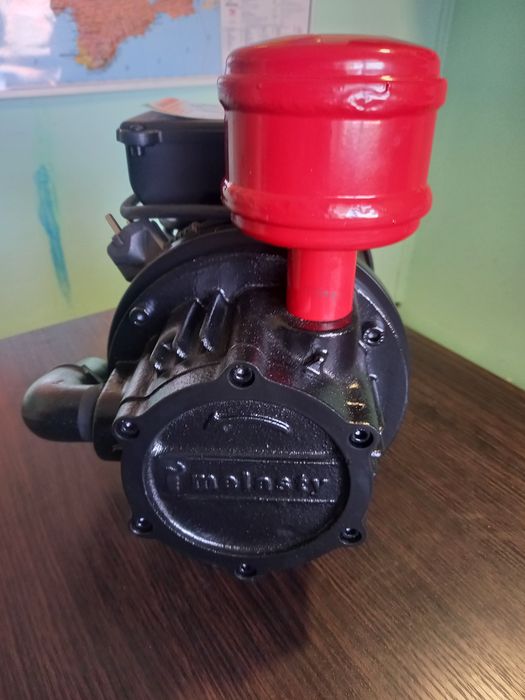 Вакуумний насос Меласті, доїльний апарат, доильный аппарат Меласти