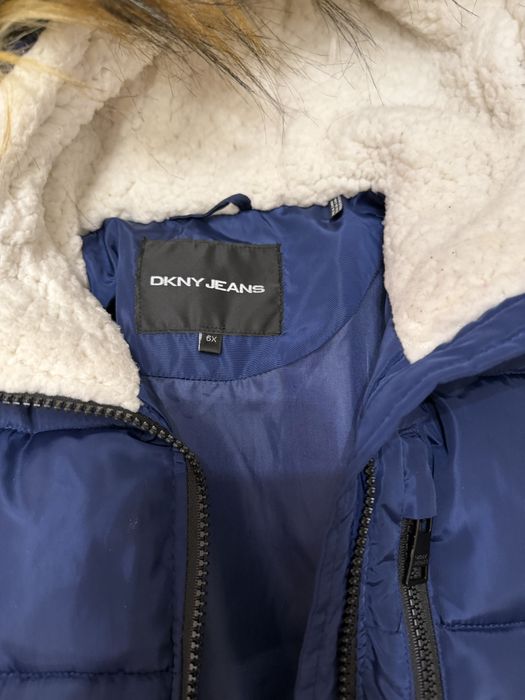 Плащ зимовий синій DKNY