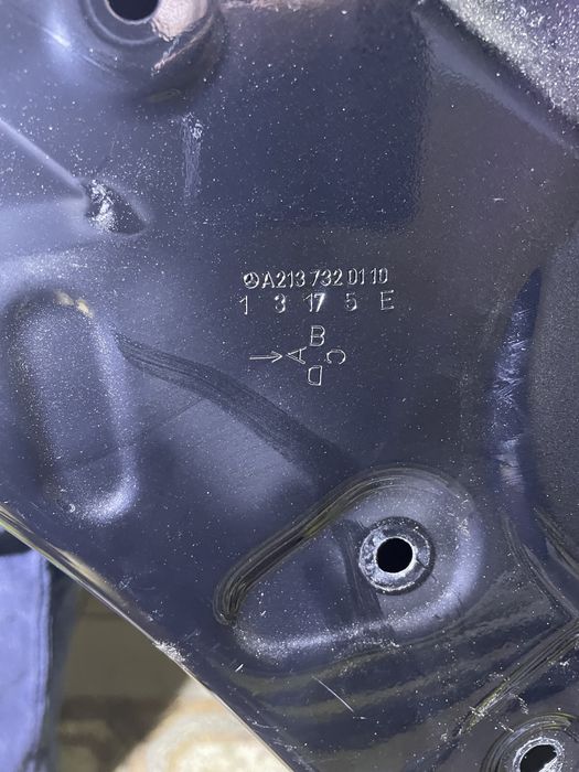 Задні ліві двері мерседес w213 седан