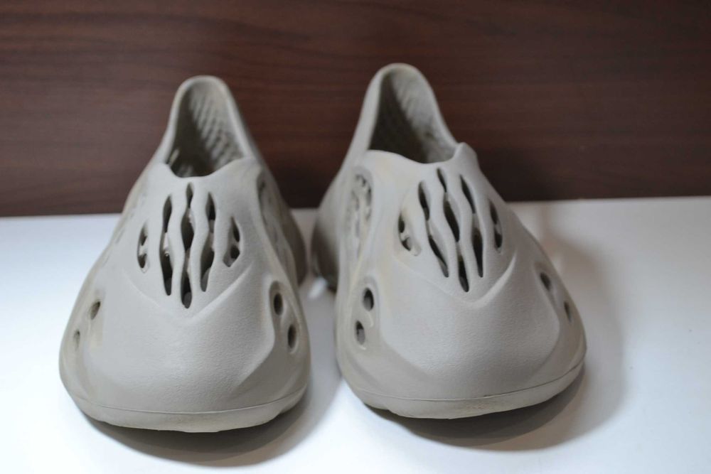 adidas yeezy foam 37р кроссовки кроксы оригинал