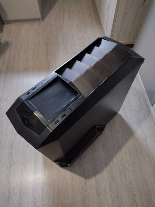 Sprzedam komputer stacjonarny