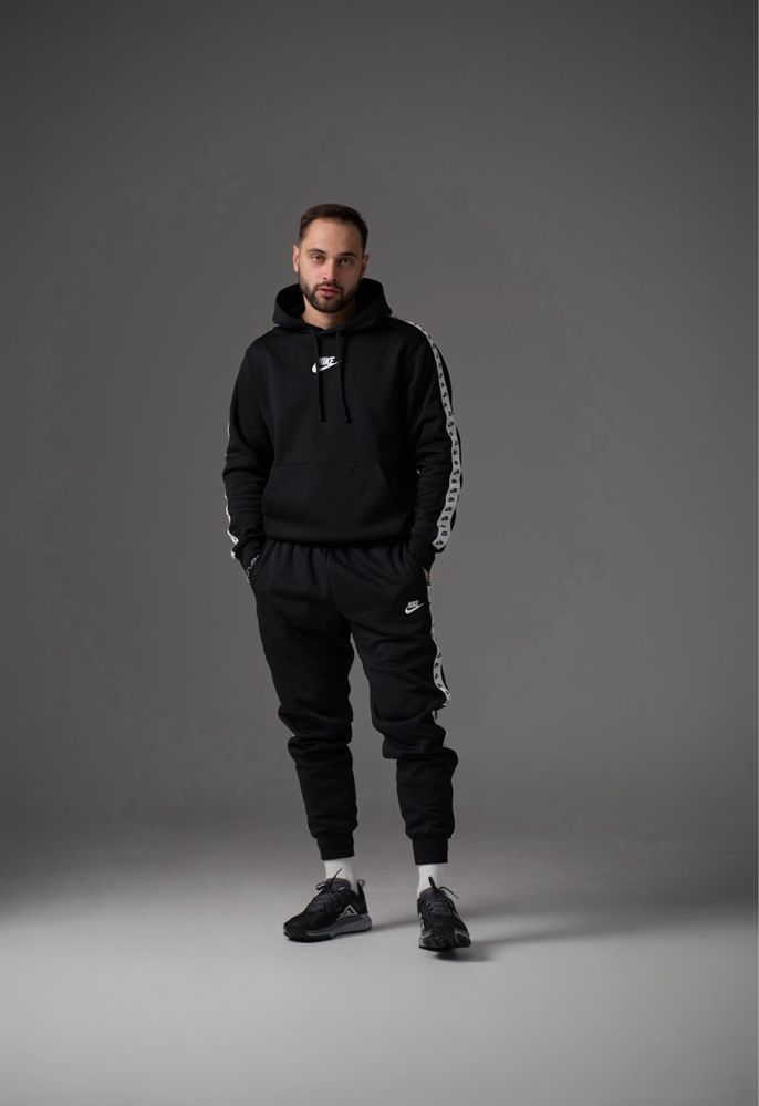 Nike Essential Hooded Tracksuit DM6838 010. 4 250 Olx