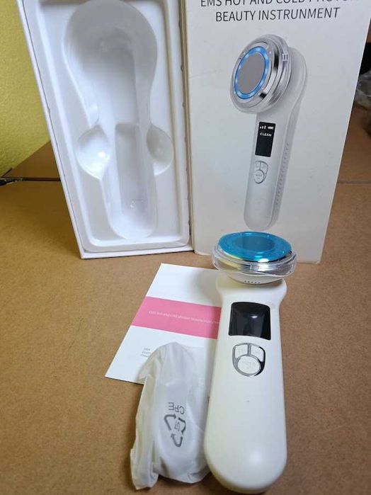Aparelho de Limpeza e Massagem Facial EMS Hot & Cold D828 – Novo