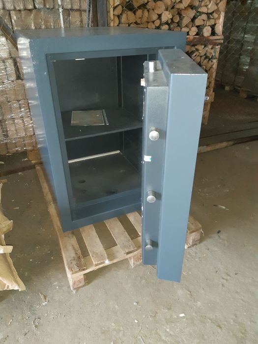 Сейф Паритет CLV 5 класс