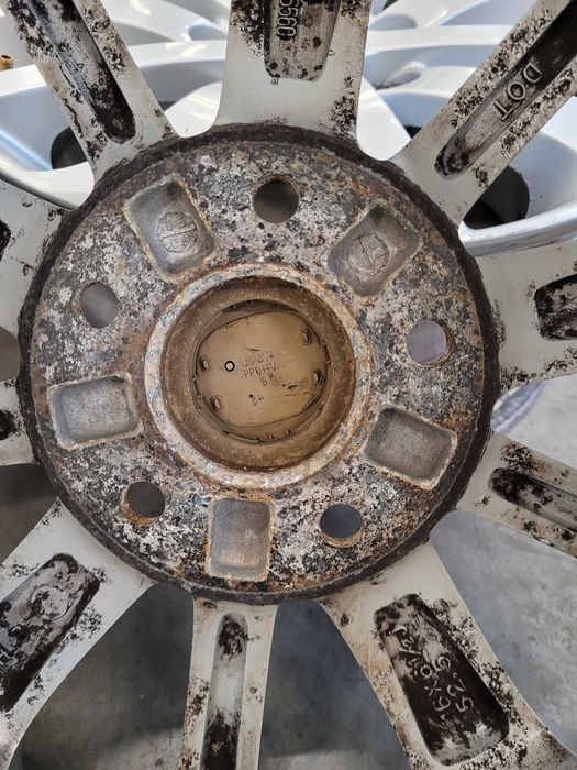 felgi aluminiowe mazda r 16 komplet  5 x 114,3