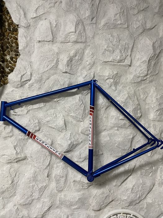 Quadro de bicicleta de ciclismo marca esmaltina, pintado de novo