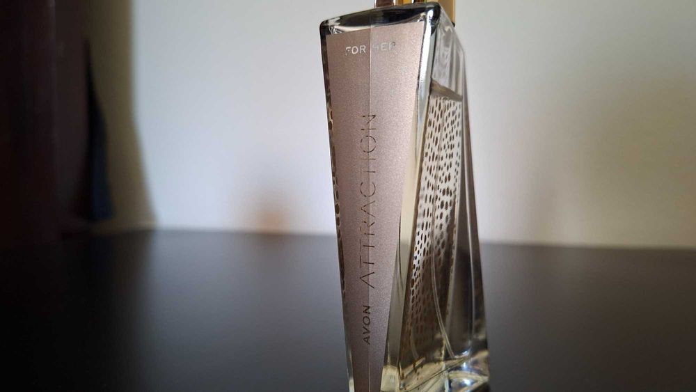 Perfume Avon Attraction para mulher