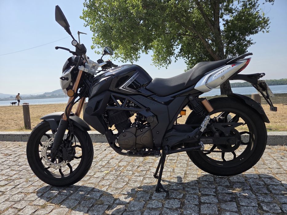UM Xtreet 125r 125cc - 2019