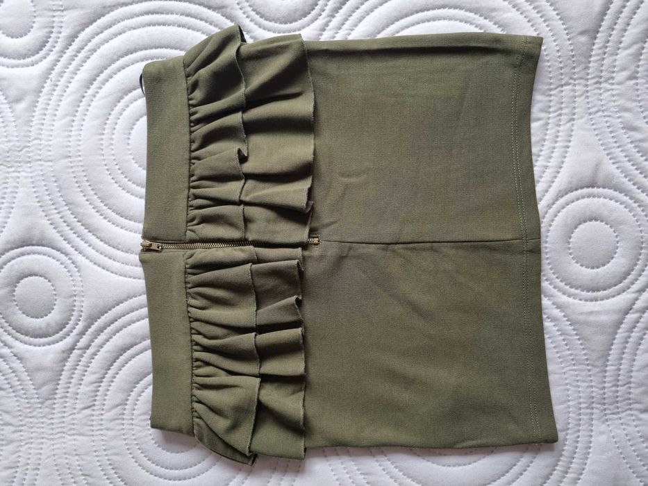 Spódniczka mini z baskinką, Amisu, rozmiar 36