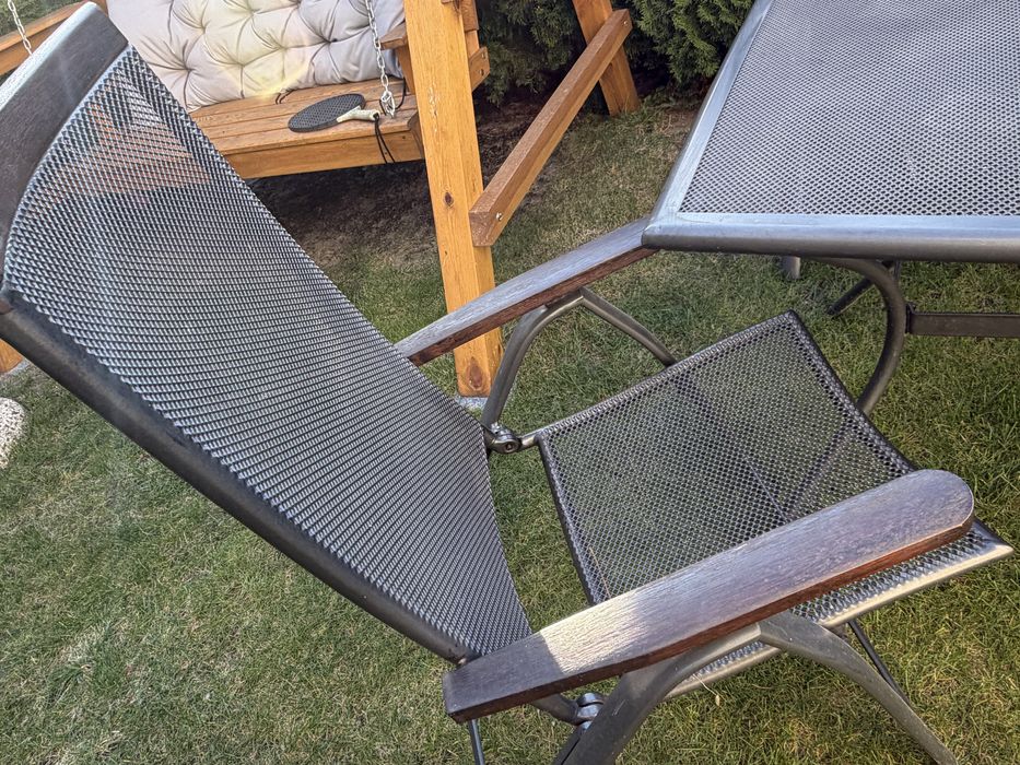 Stół i 4 krzesla rozkładane