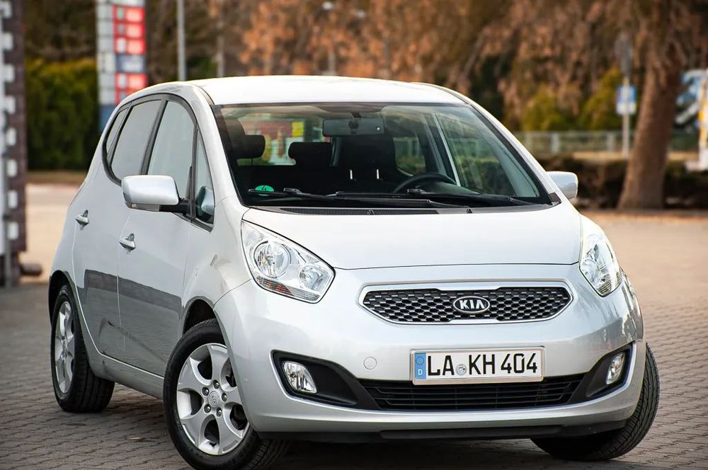 Kia Venga OPŁACONY * Klima *Automat * ABS * Alufelgi * GRzane  Fotele