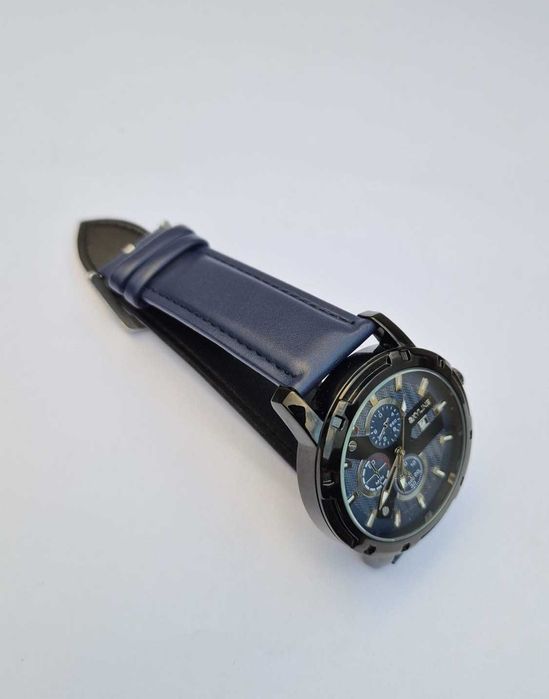 Relógio SkyLine azul - novo