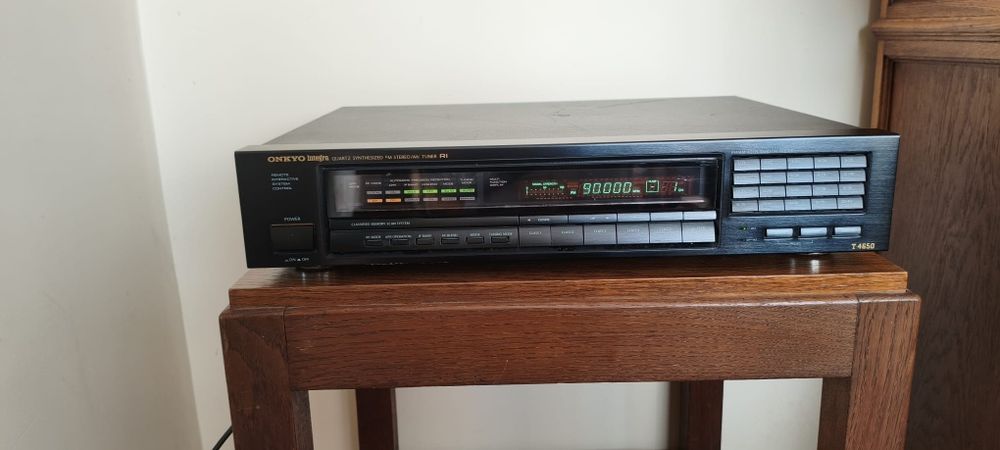 Tuner ONKYO Integra T-4650