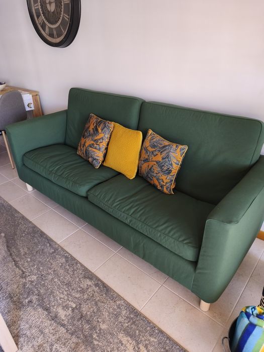 Sofá estilo moderno