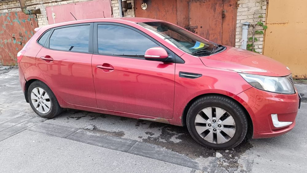 Автомобіль Kia Rio 2012
