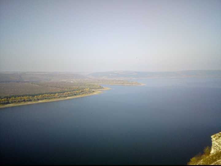Ексклюзивна земля на березі ріки Дністер. Бакота. Можлива оренда.