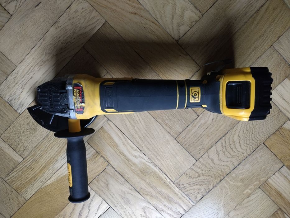 Szlifierka kątowa akumulatorowa kątówka Dewalt DCG406 18V 125mm + 5AH