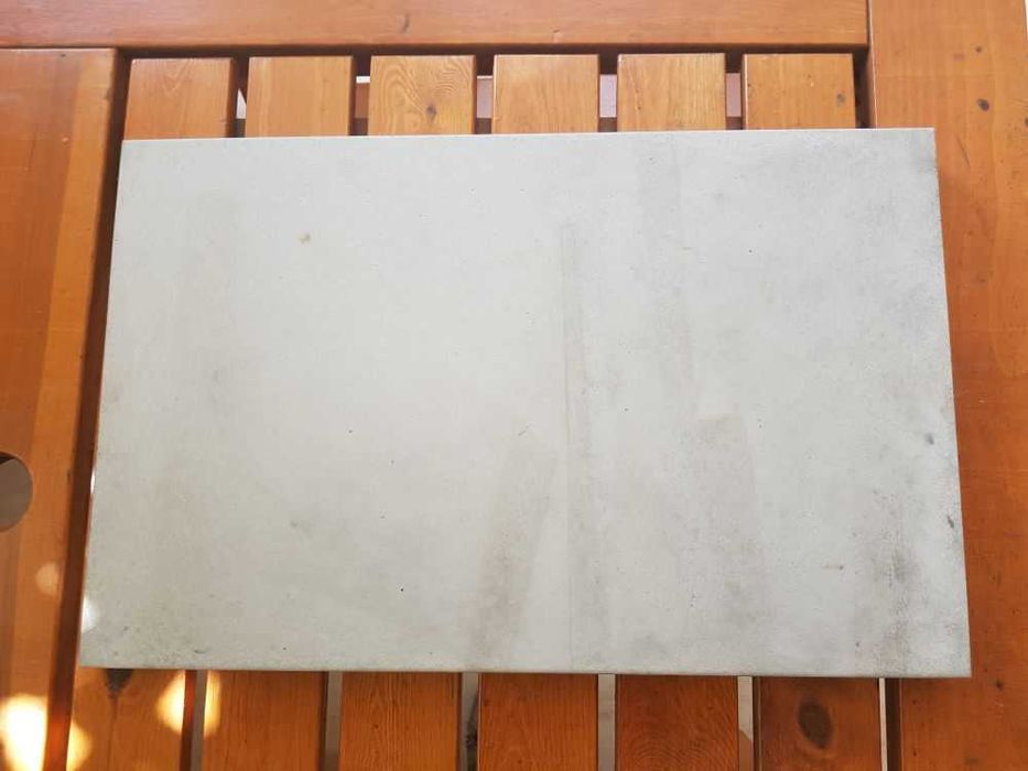 Daszki płaskie betonowe na słupki i murki ogrodzeniowe PRODUCENT