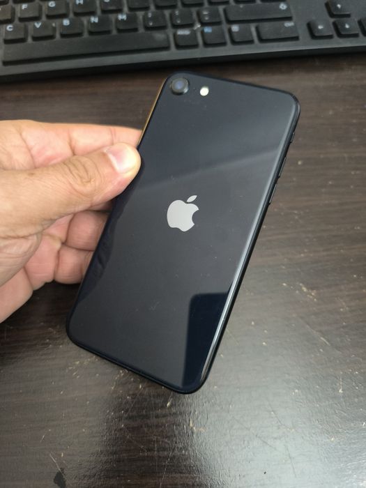 iPhone SE 2022 (3ª Geração) 128GB 5G - Chip A15 e Acessórios Originais