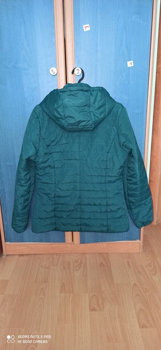 Продам весеннюю курточку